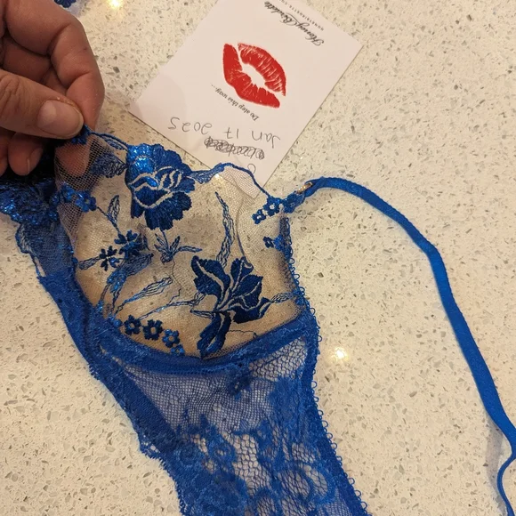 Whitney princess blue bra 34B - Picture 6 of 6